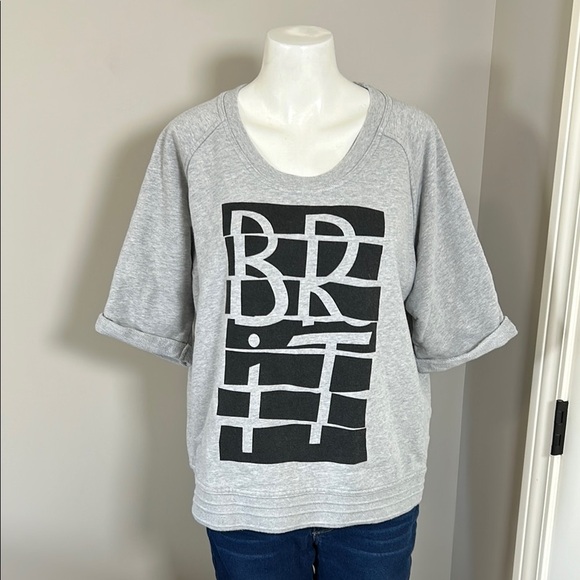 Burberry Brit Womens Short Sleeve Brit Graphic Sweatshirt Gray Logo Back Sz L - Picture 2 of 11